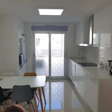 El Mirador Amelie: Beachside With Pool In Torrevieja
